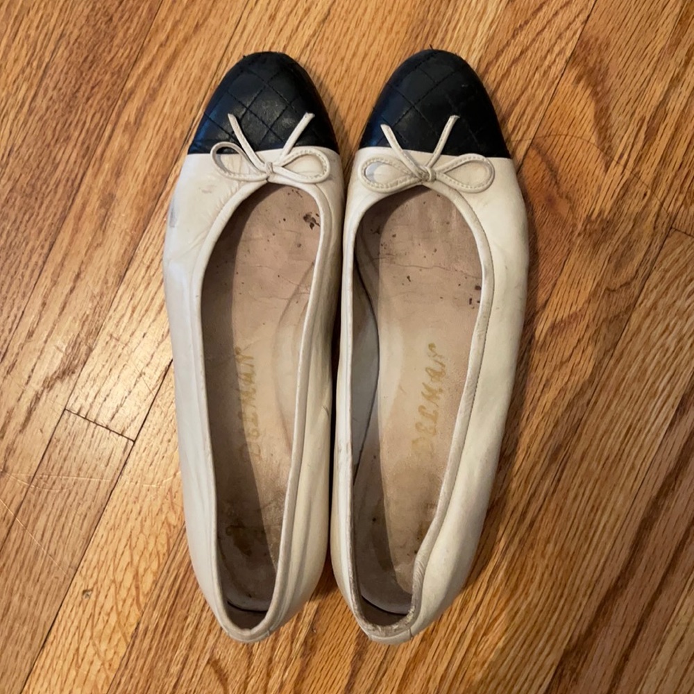 Chanel style cap-toe flats